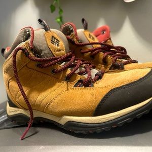 Columbia Boots